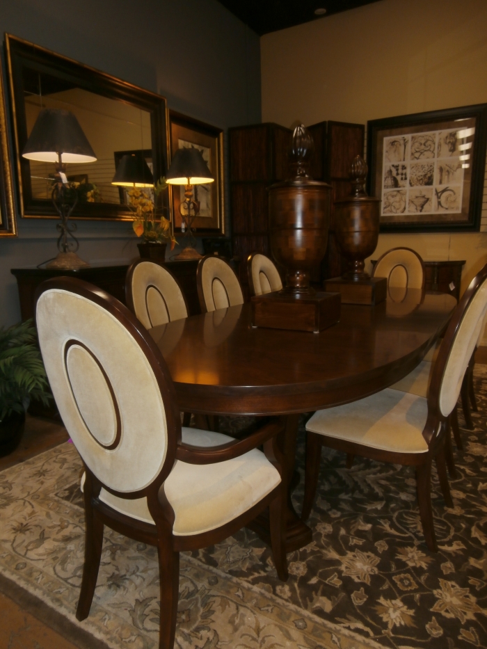 Thomasville Dining Table Chairs At, Thomasville Dining Room Chairs Discontinued