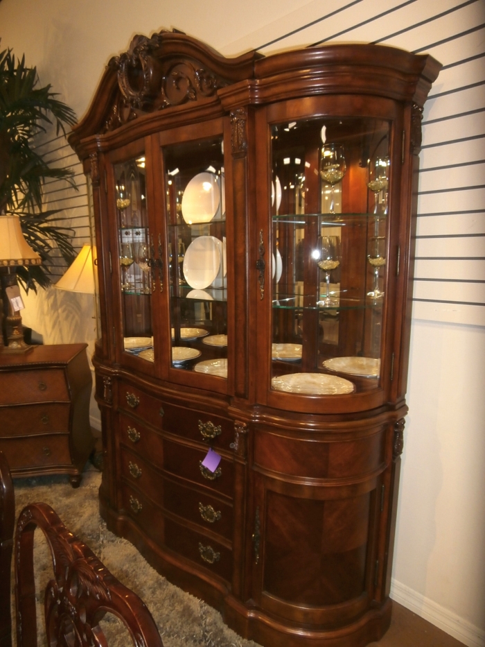 Broyhill China Cabinet At The Missing Piece