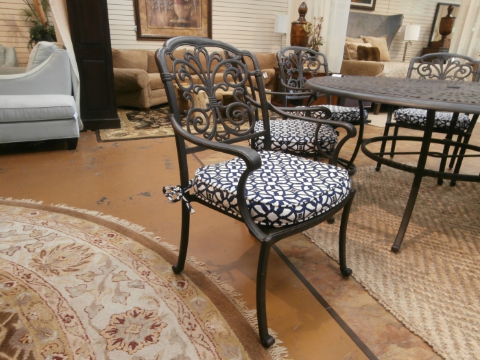 Hanamint Bella Patio Table/6 Chairs at The Missing Piece