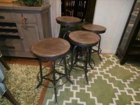 S/4 RH 1940s Vintage Toledo Barstools