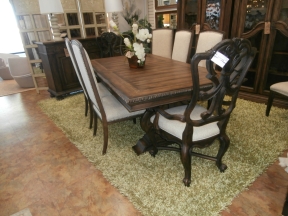 Hooker Rhapsody Dining Table/8 Chairs