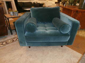 Article Sven Velvet Chair