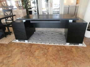 Zuri Ford Desk
