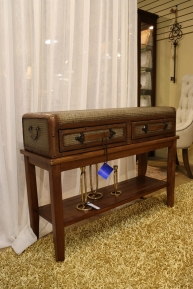 Trunk Style 2 Pc Console