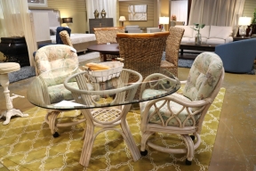 Rattan DR Table W/2 Chrs