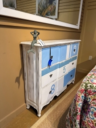 Guildmaster Coastal Dresser