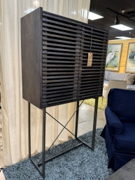 Moes Home Collection Bar