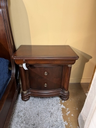 Havertys Nightstand