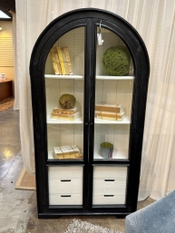 VIT 95-VNO Julia Hutch