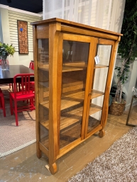 Vintage Style Gls Cabinet