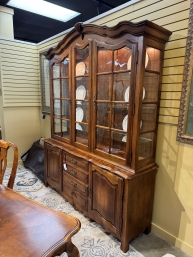 Ethan Allen 2 Pc China Cabinet