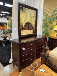 Transitional Dresser W/Mirror