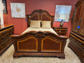 Havertys Traditional Queen Bed