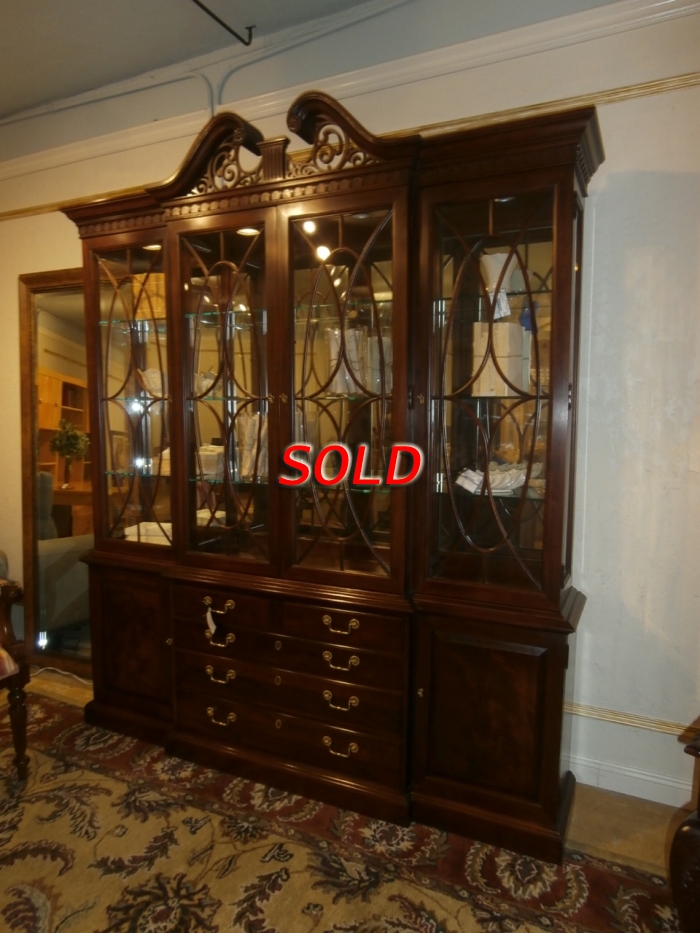 Thomasville China Cabinet At The Missing Piece