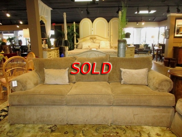 Rooms To Go Couch (decorative pillows included) for Sale in